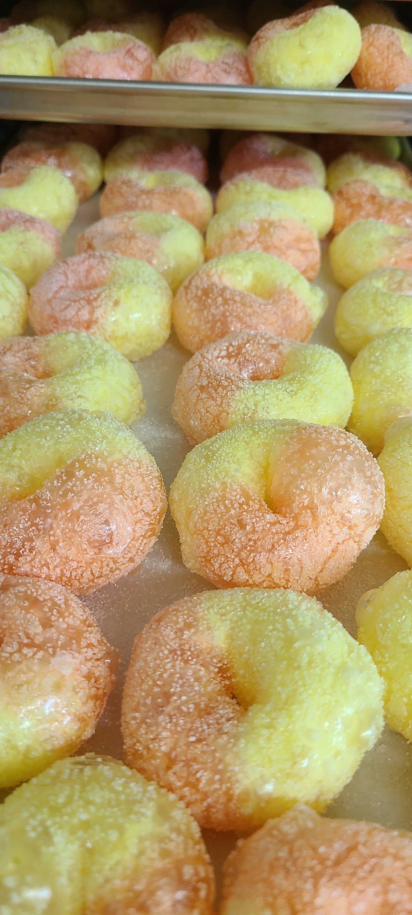 w Peach Mammoth Donuts