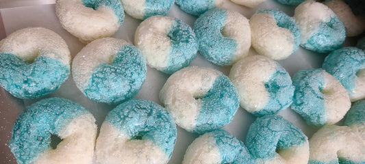 w Berry Mammoth Donuts